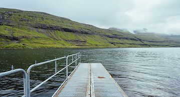 A Pearl In A Forgotten Fjord - Luxury Boathouse