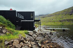 A Pearl In A Forgotten Fjord - Luxury Boathouse