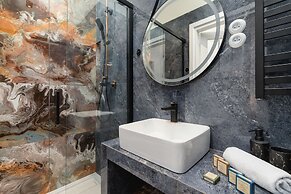 Mickiewicza Apartment Cracow by Renters