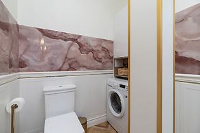 Mickiewicza Apartment Cracow by Renters