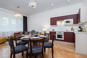 Mickiewicza Apartment Cracow by Renters