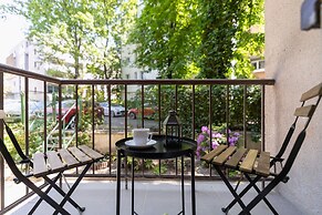 Mickiewicza Apartment Cracow by Renters