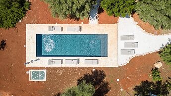Trullo Kallist con Piscina by Wonderful Italy