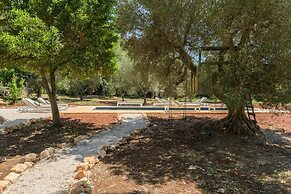 Trullo Kallist con Piscina by Wonderful Italy