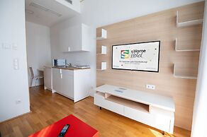 sHome Self-Check-in Hotel Graz