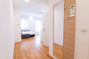 sHome Self-Check-in Hotel Graz