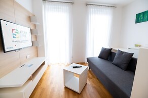 sHome Self-Check-in Hotel Graz