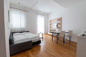sHome Self-Check-in Hotel Graz