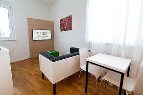 sHome Self-Check-in Hotel Graz