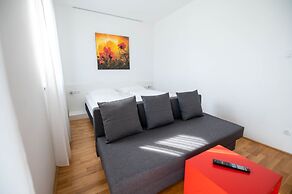 sHome Self-Check-in Hotel Graz