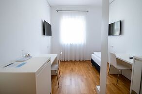 sHome Self-Check-in Hotel Graz