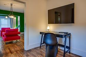 Private Suite in Historic Austin B&b: Sleeps 4!