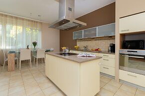 Apartment Orłowo Park by Renters