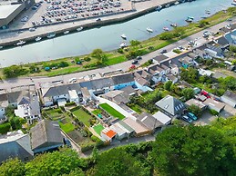 Foundry Cottage In Hayle Harbour