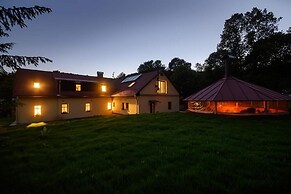Luxe Villa in Bernartice Kkh045