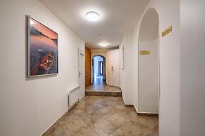 Luxe Villa in Bernartice Kkh045