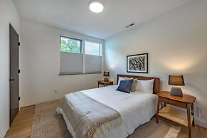 Sherman Retreat 5 Bedroom Townhouse by RedAwning