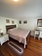 Redoak Lodge Limit 10 5 Bedroom Home by RedAwning