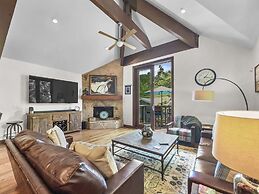 136 Top Of Main! Secret Daly Hideaway W/ Hot Tub! Walk To Main Street!