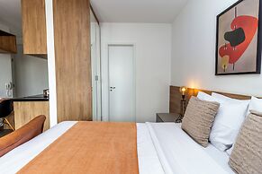 360 Vn Melo Alves by Housi