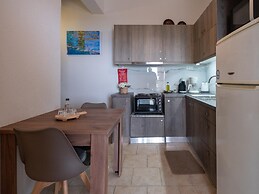 Atalanti Seaside Junior Suites