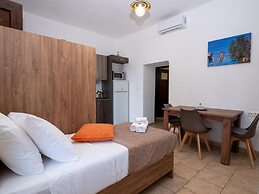 Atalanti Seaside Junior Suites