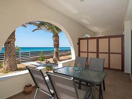 Atalanti Seaside Junior Suites