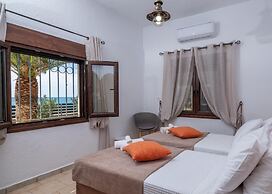 Atalanti Seaside Junior Suites