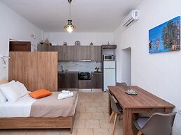 Atalanti Seaside Junior Suites