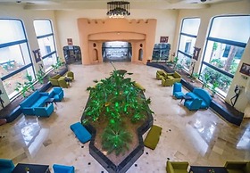 Yasmine Beach - Families and Couples