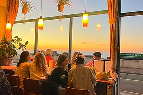 Cosy Seaside House 2min 5 Sandy Beach's 2 Dbl Beds