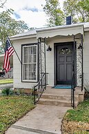 Southern Charm - Near Main With Hot Tub