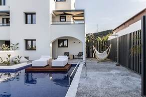 Beach Access Suites With Breakfast