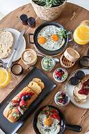 Beach Access Suites With Breakfast