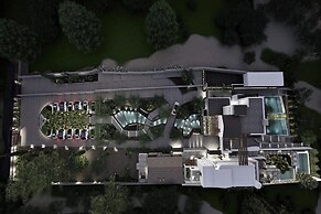 Beach Access Suites With Breakfast