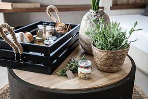 Beach Access Suites With Breakfast