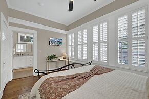 Heart of Fredericksburg With Pool Hot-tub&grill