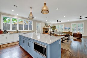 Heart of Fredericksburg With Pool Hot-tub&grill