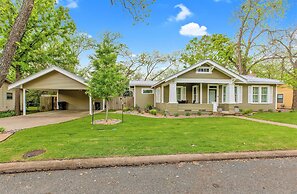 Heart of Fredericksburg With Pool Hot-tub&grill