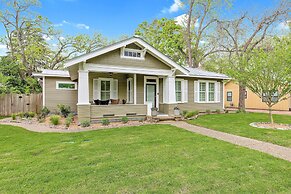 Heart of Fredericksburg With Pool Hot-tub&grill