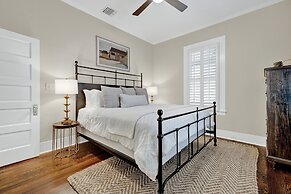 Heart of Fredericksburg With Pool Hot-tub&grill