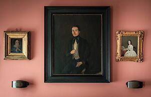Henry's Townhouse