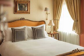 Henry's Townhouse