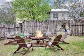 New! Luxury Home Near Main St With 2 Hottubs&firepit