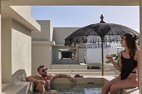 Alaso Design Suites - Adults Only