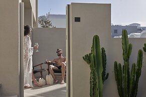 Alaso Design Suites - Adults Only