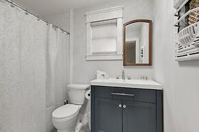 Gorgeous Home With Grill 5min From Mainst!