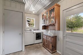 Gorgeous Home With Grill 5min From Mainst!