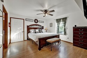 Geodesic Dome House W/cottage-hill Country Views!