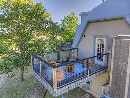 Geodesic Dome House W/cottage-hill Country Views!